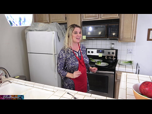 ❤️ Belle-mère qui le traie dans la cuisine avant son rendez-vous. ️❌ Vidéo anal at us fr.sexvideogif.ru  ☑